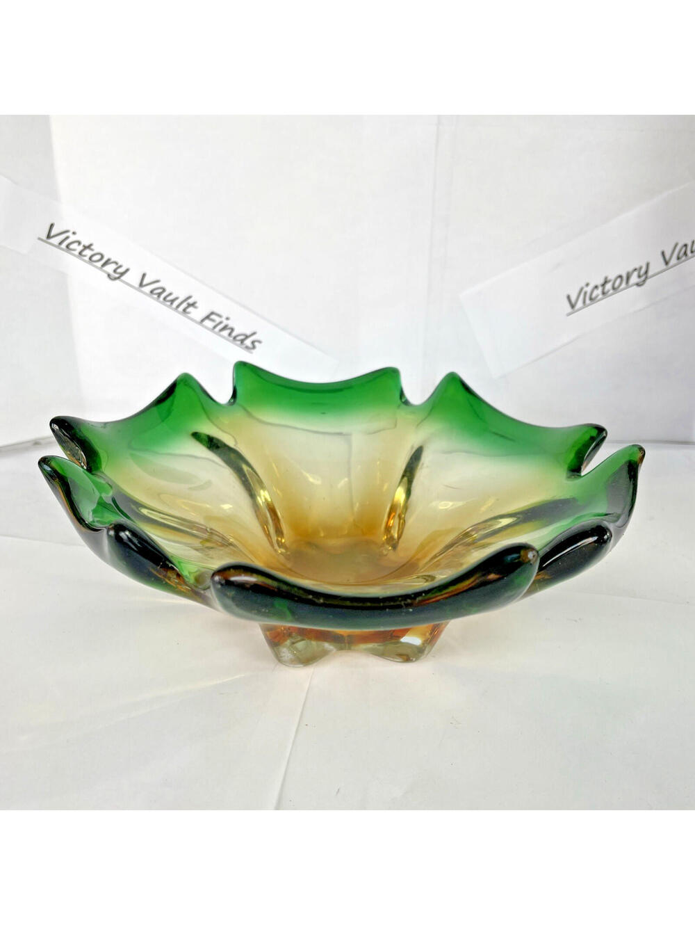 Vintage Murano glass bowl "Sommerso"
